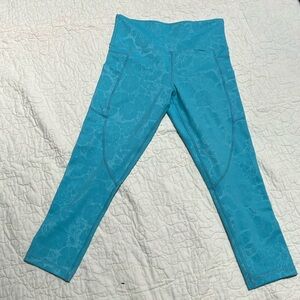 Zyia aqua paradise light n’ tight pocket hi-rise capri, 20”